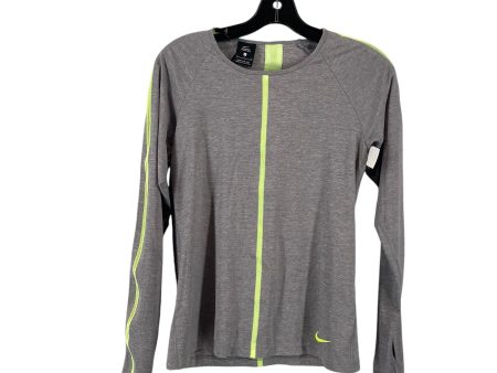 Athletic Top Long Sleeve Collar By Nike In Grey, Size: S Online