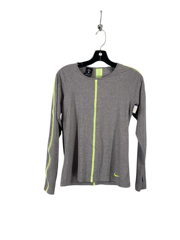 Athletic Top Long Sleeve Collar By Nike In Grey, Size: S Online