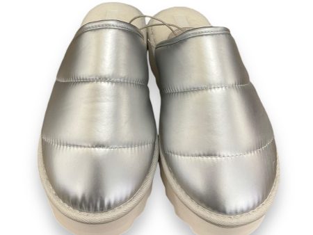 Slippers By Maeve In Grey, Size: 6 Fashion