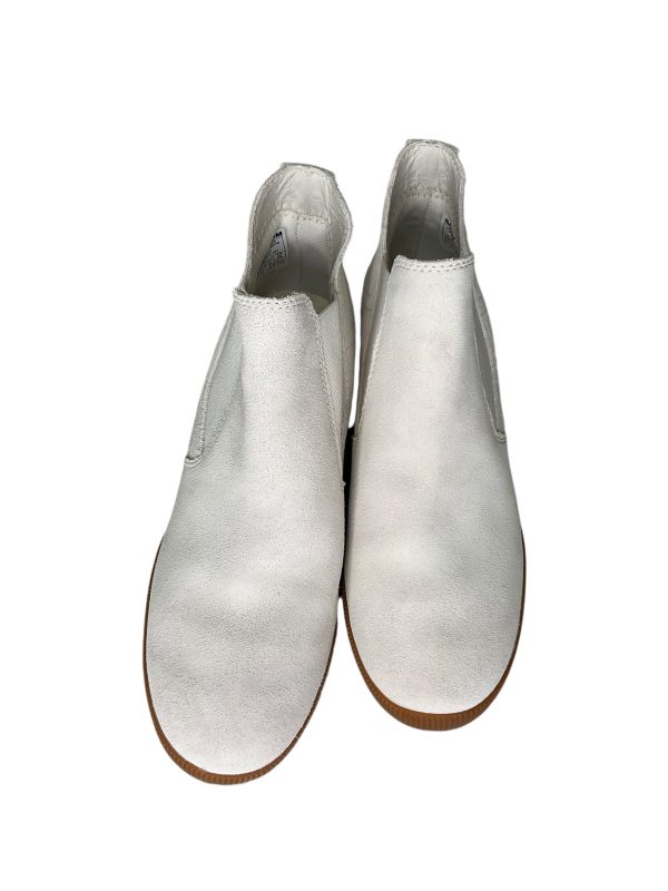 Boots Ankle Flats By Sorel In White, Size: 6.5 For Cheap