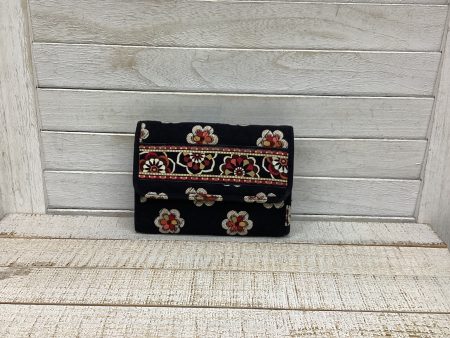 Wallet By Vera Bradley Supply