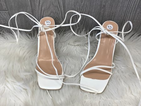 Shoes Heels Block By Clothes Mentor In White, Size: 7.5 Online