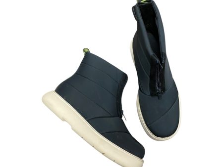 Boots Snow By Toms In Black, Size: 9 For Sale