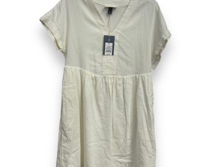 Dress Casual Short By Universal Thread In White, Size: Xs Online Sale