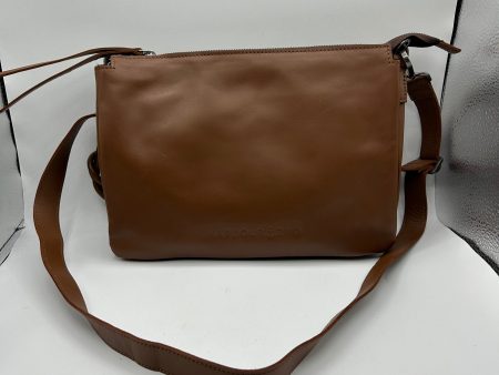 Crossbody Leather By Cma, Size: Medium Online